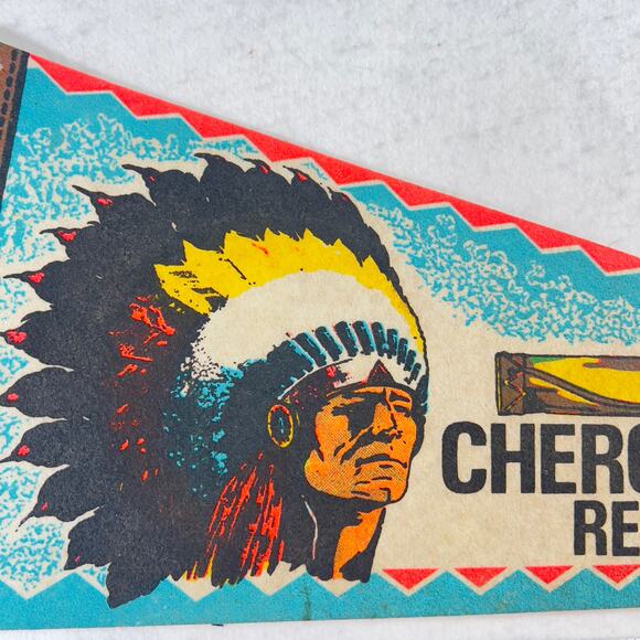 Cherokee Indian Reservation VINTAGE '70s Felt Pennant 25" North Carolina Smokies - Picture 5 of 9